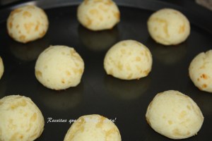 pao de queijo 8